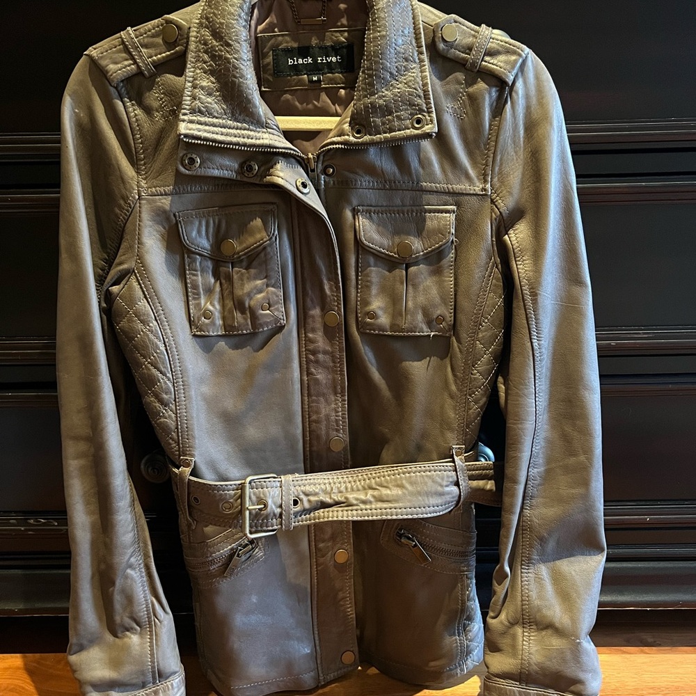 Black Rivet Women’s Leather Jacket
